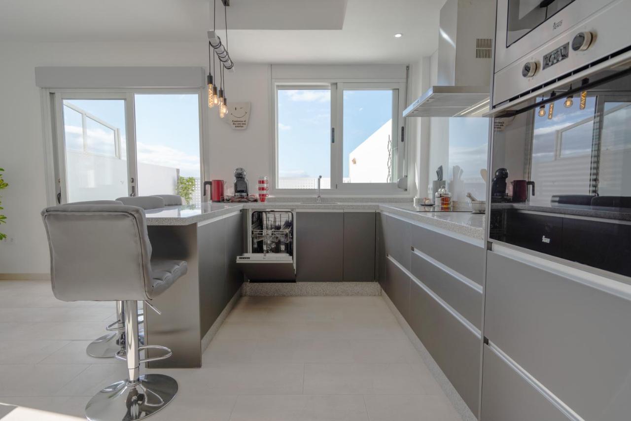 Luxurious Apartment With Large Terrace And Sea Views Tabaiba Buitenkant foto